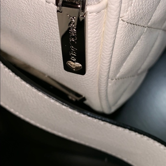 BWT Betsey Johnson BACKPACK WHITE W/ BOW REBELLING - Picture 6 of 8